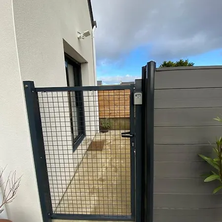 Fleur De Sel De 21m2 Avec Pret Velos, Cuisine Et Sdb Privees Avec Terrasse Cloturee De 17m2 ホームステイ *