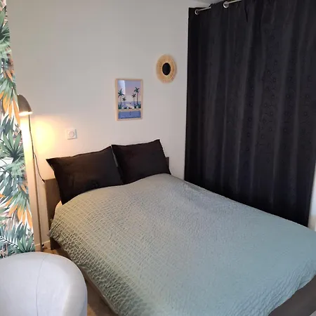 Fleur De Sel De 21m2 Avec Pret Velos, Cuisine Et Sdb Privees Avec Terrasse Cloturee De 17m2 *